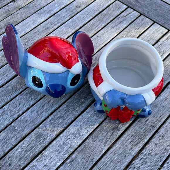 DISNEY Lilo & Stitch Christmas Wreath Cookie Jar or Candy Container Holiday NEW - Picture 6 of 12